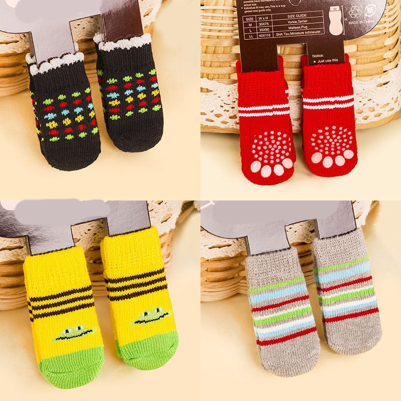 4pcs Warm Puppy Dog Shoes Soft Acrylic Pet Knits Socks Cute Cartoon Anti Slip Skid Socks For Small Medium Dogs Pet Product S/M/L