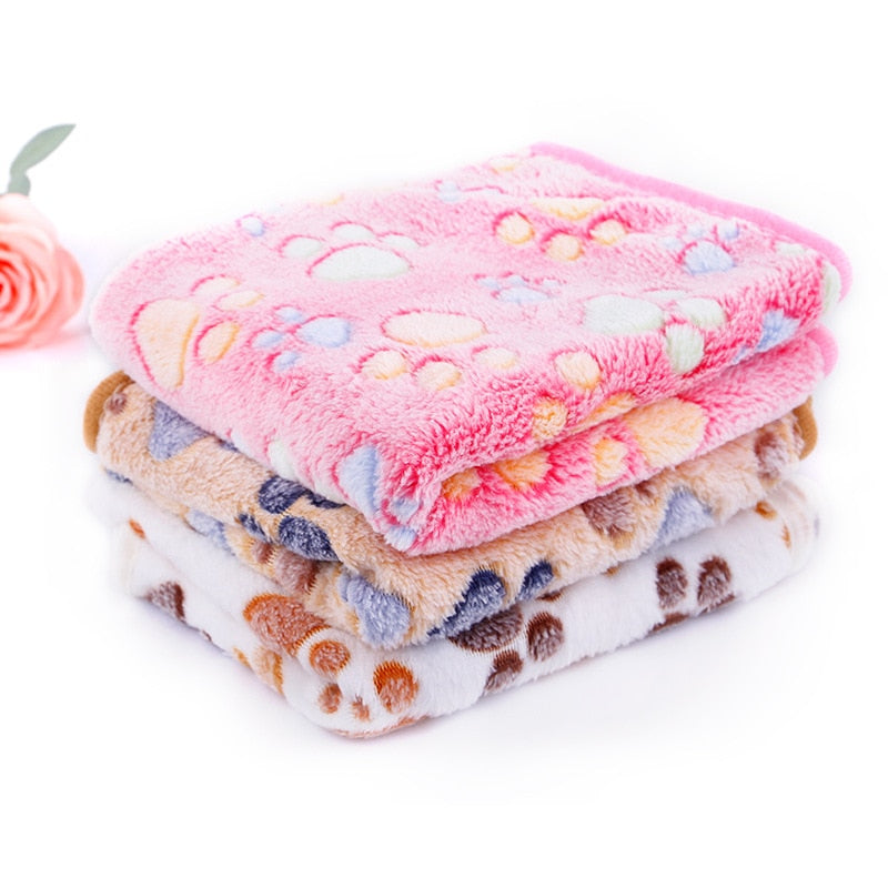 Hot Sale Winter Dog Puppy Bed Blanket Fleece Warm Soft Touch Large Size Dogs Cat Use Sleeping Blanket Mats Pets Product Supplier